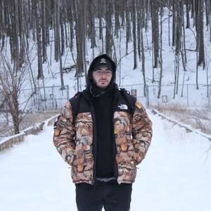 Meet your Posher, Brandon